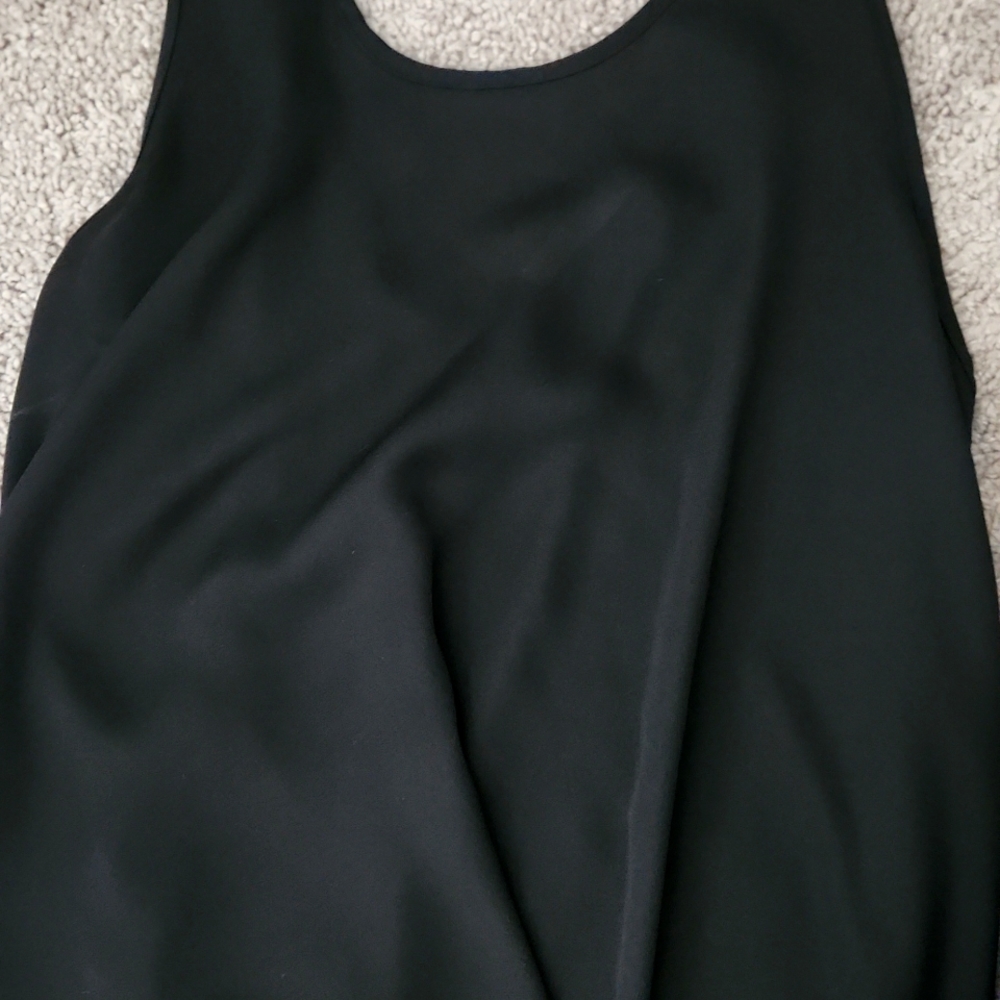 Lush sleeveless blouse- black